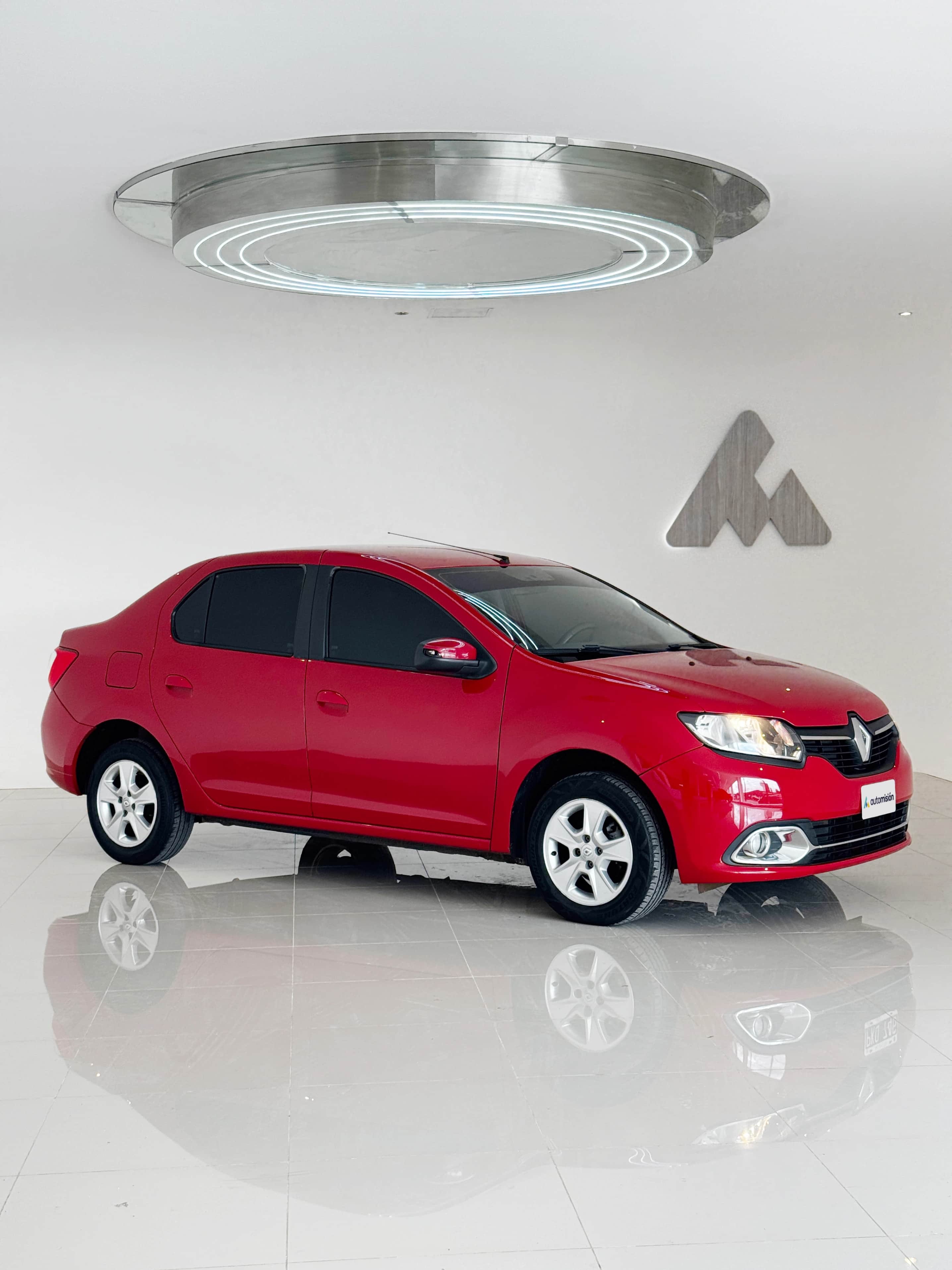 RENAULT LOGAN - Vista principal